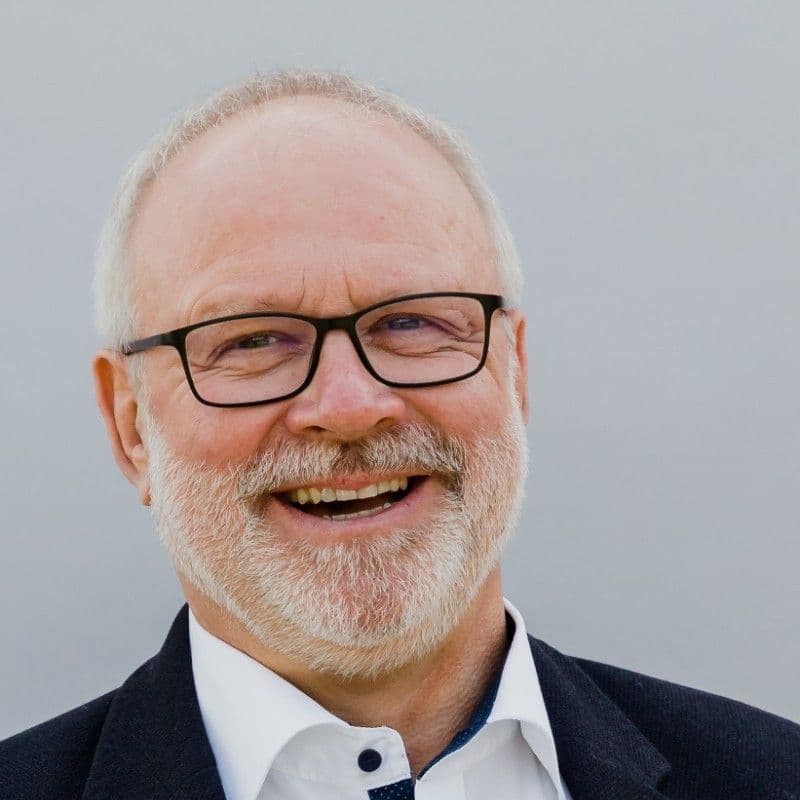 Jörg Gerhardt - Director International Consulting