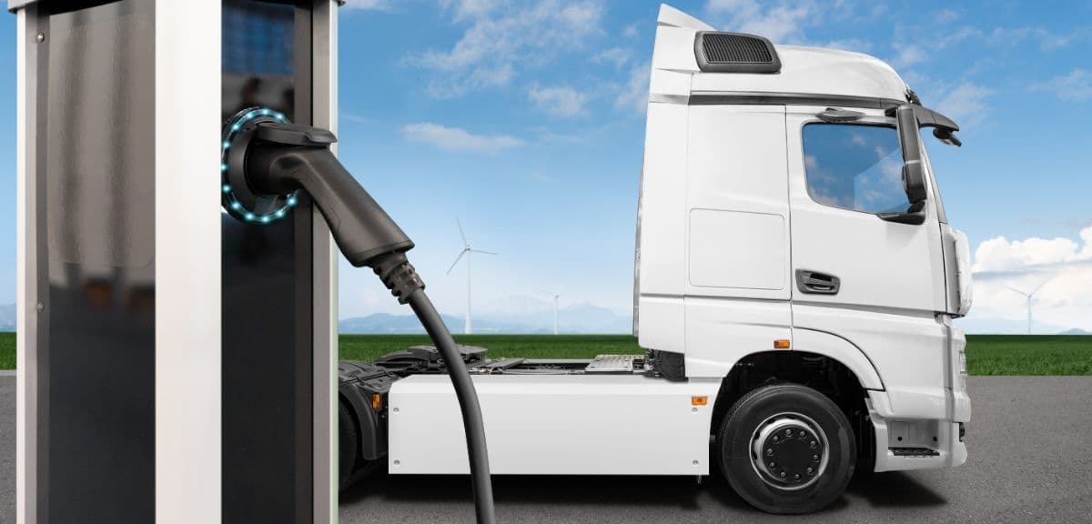 Flotte véhicules électriques : réussir l’électrification